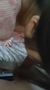 （微露脸）